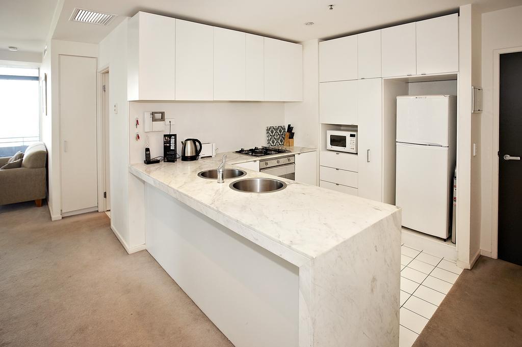 Astra Apartments Melbourne Szoba fotó