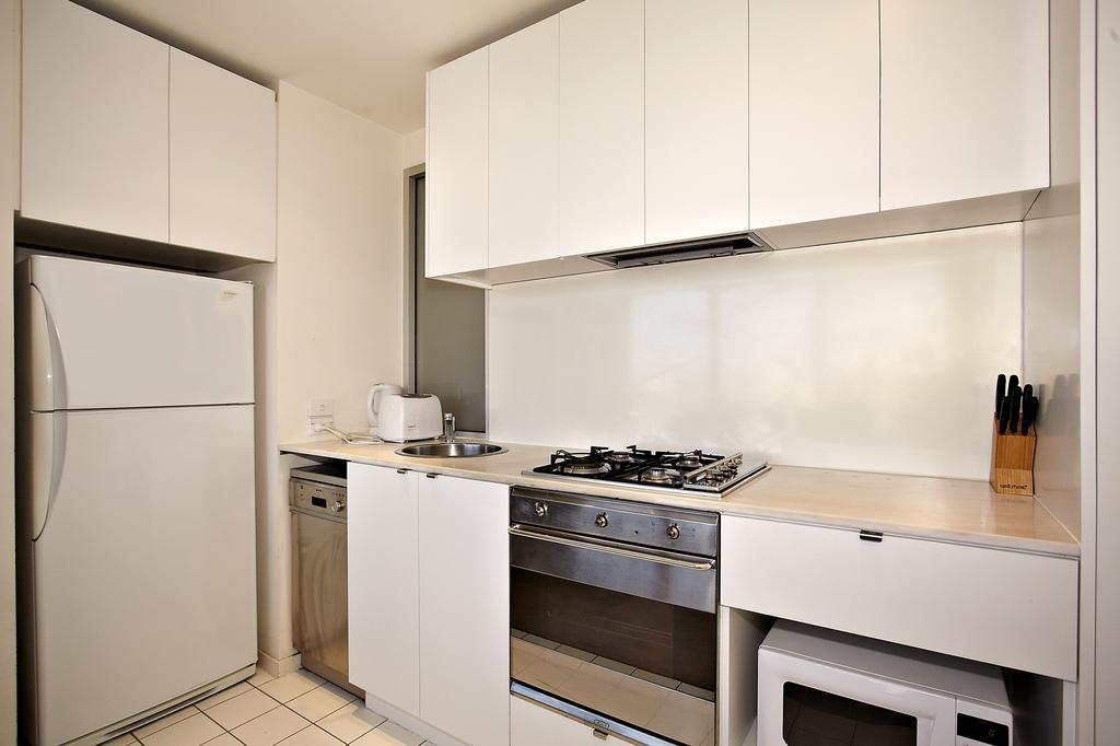 Astra Apartments Melbourne Szoba fotó